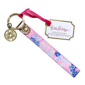 Lilly Pulitzer Key Ring Splendor In Sand Seashell Strap Keychain Faux Leather - Picture 1 of 7
