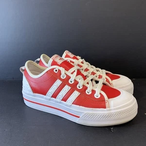 Adidas Nizza RF Plateau Herz geprägt scharlachrot Damengröße 8 - Bild 1 von 11