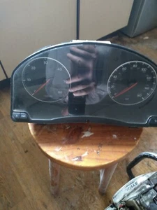 VW GOLF MK 5 GOLF DASH CLOCK - Picture 1 of 2