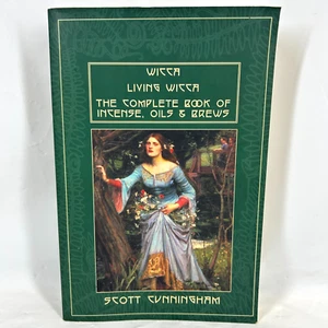 Wicca Living Wicca The Complete Book Scott Cunningham - Picture 1 of 13
