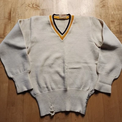 Suéter de malha vintage 1960 Logan Knitting Mills Varsity Band marrom amarelo creme - Imagem 1 de 4