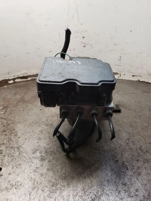 ABS Brake Pump Control Module Fits 2015 Chrysler 200 - Image 1 of 4