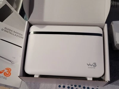 Modem Wi-Fi 6 Wind 3 Hub ZTE ZXHN H389X Fibra FTTH e Adsl FTTC - Immagine 1 di 4