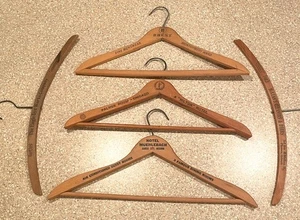 Vintage Lot 0f 5 Wooden Hangers, Hotel Muuehlebach KC, Mo., Palmer House Chicago - Picture 1 of 9