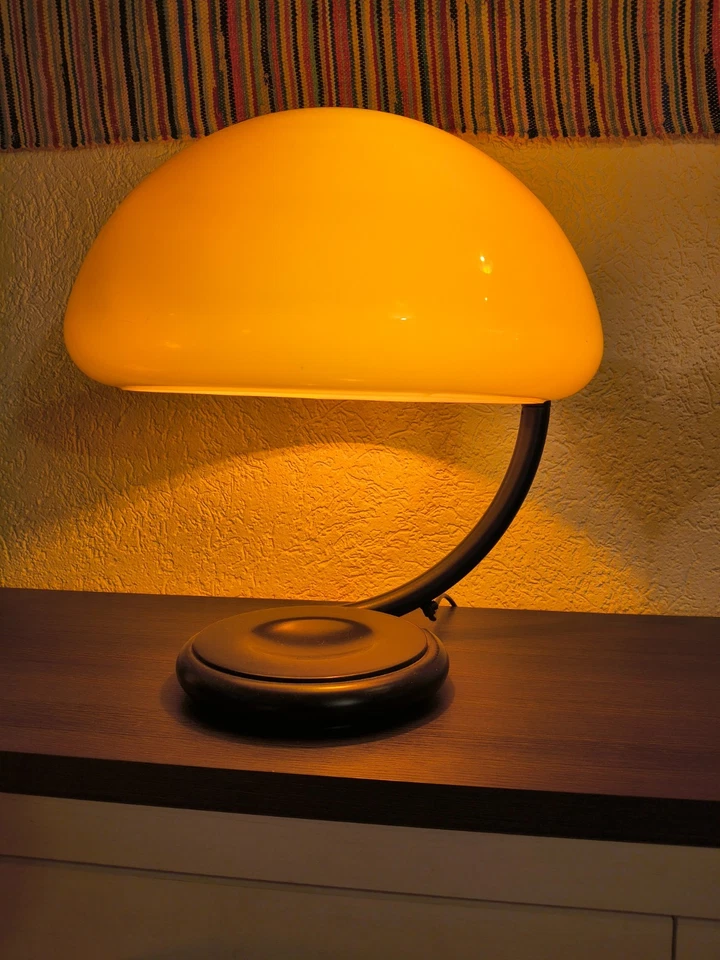 Tischlampe Martinelli Luce Serpente / Metropolitan Museum of Art in New York - Bild 1 von 4