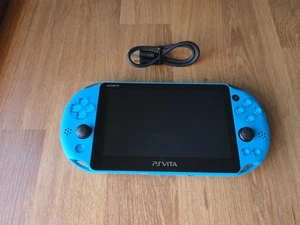 Sony PS Vita 2000 Slim PCH-2000 - Aqua Blue *GREAT* + Charger - Picture 1 of 5