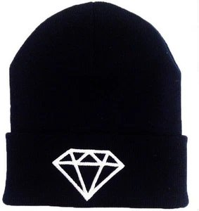 GORRO TODA TEMPORADA **DIAMANTE** SOMBRERO NEGRO CON TEXTO BLANCO  - Imagen 1 de 1
