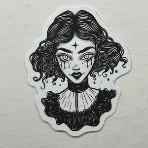 Gestanzter Aufkleber Gothic Frau mit Laufwimperntusche Halloween - Bild 1 von 2