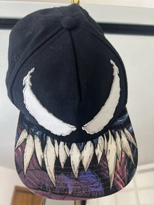Marvel. Mercancía Bioworld. Gorra de béisbol Venom Snapback. - Imagen 1 de 11
