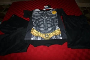 BOYS 3 PC BATMAN DC COMICS DARK KNIGHT PAJAMA SET BLACK WITH CAPE SIZE 8 NWT - Picture 1 of 7