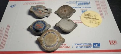 Lote de tapas de radiador Stant vintage Ford Chevy Dodge Hot Rod Camaro Mustang Foto 1 de 4