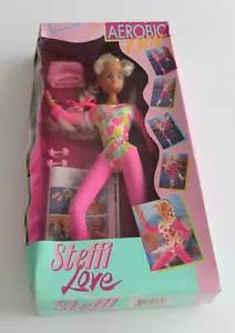 Poupée mannequin Steffi Love Aerobic Fun neuve en boîte - Photo 1/17