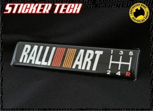 5 VELOCIDADES MANUAL ENGRANAJE NEGRO RALLIART PEGATINA EMBLEMA MITSUBISHI TRAJE EVO GSR - Imagen 1 de 2