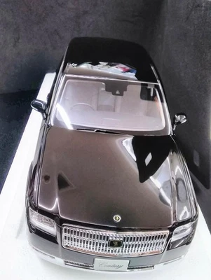 Autoart Black Toyota entury - Image 1 of 4