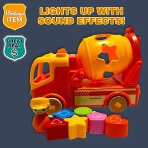 BELLOCHIDDO Camion in cemento con smistamento a forma auto giocattolo per bambini piccoli. Si accende! RARO! - Foto 1 di 8