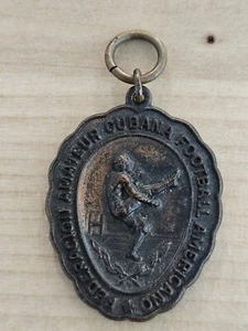 RARE CUBAN FOOTBALL RUGBY NFL ASSOCIATION AMATEURS 1930s BRONZE MEDAL - Picture 1 of 2
