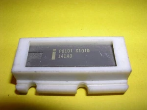 RAM estática Intel P8101 (C8101) 1024 bits (256 x 4) con E/S separada - Imagen 1 de 3