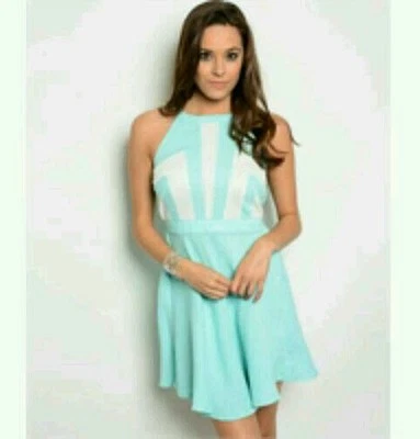 VESTIDO HALTER COQUETO SEXY CORTO AZUL CIELO Y BLANCO TALLA MEDIANA SEXY Foto 1 de 2