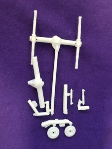 1950 Ford Convertible REAR AXLE / SUSPENSION from AMT 1:25 Model 50 - Picture 1 of 9