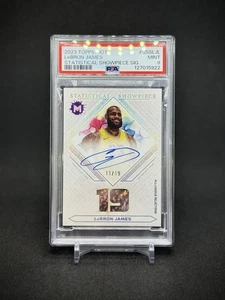 LeBron James 2023 Topps Motif Statistical Showpiece Auto /19 PSA 9 Mint - Bild 1 von 3