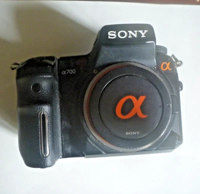 Sony Alpha a700 12.2MP Digital SLR Camera Body for PARTS ONLY - Image 1 of 2