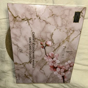 Collezione Predire Fiori di Ciliegio Antirughe Cura Pelle 5 Articoli In Scatola Sigillati - Foto 1 di 12