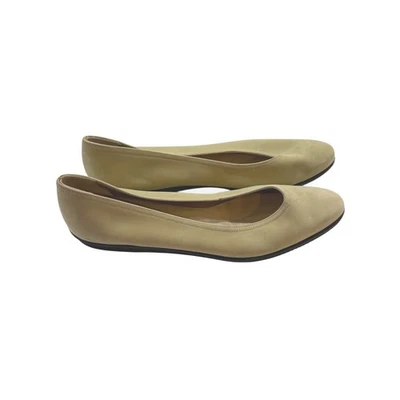 Salvatore Ferragamo Ballet Pisos Beige Gamuza Clásico Elegante Talla 11 Estrecho Foto 1 de 4