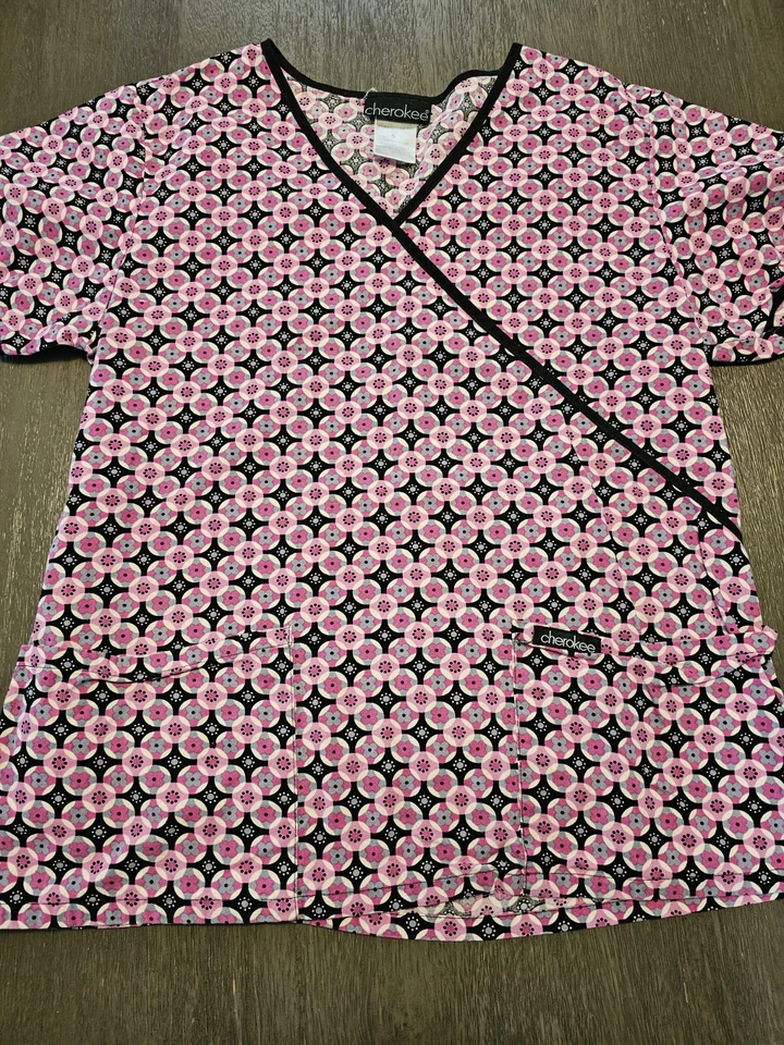 Cherokee Women's Print Scrub Top Size S - Image 1 of 4