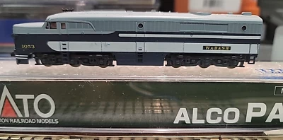 KATO N SCALE PA1 ROAD #1053 WABASH POWER A UNIT - Image 1 of 4