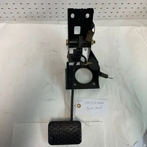 BMW E30 325i Automatic Brake Pedal Assembly Housing w Brake Switch 88-91 - Picture 1 of 7