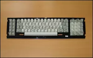 NUEVO Conjunto de Teclado Amstrad PC1512 PC1640 con Caracteres Griegos P/N Z70330 - Imagen 1 de 2