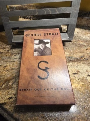 George Strait Out Of the Box Four CD Set with Book about George Foto 1 de 4
