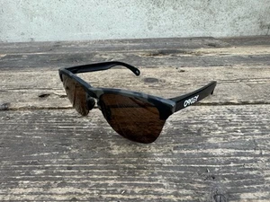 oakley frogskin sunglasses - Picture 1 of 9