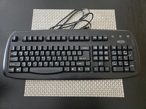 BELKIN F8E885 Tastiera USB potenziata nera con piedini - Foto 1 di 5