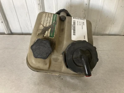 Depósito de dirección asistida Freightliner CASCADIA izquierda/conductor - usado Foto 1 de 4