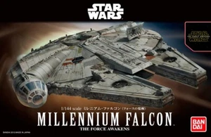 Bandai Star Wars MILLENNIUM FALCON (The Force Awakens) 1/144 - Picture 1 of 4