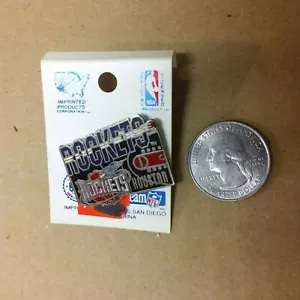 Pin coleccionable vintage de los Houston Rockets de la década de 1990 de la NBA...........10 - Imagen 1 de 1