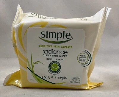Simple Sensitive Skin Experts Radiance Cleansing Wipes (25 Wipes) - Image 1 of 4