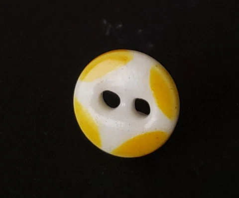 Antique Button Yellow China Stencil Hard To Find Pattern #2 Diminutive Cover