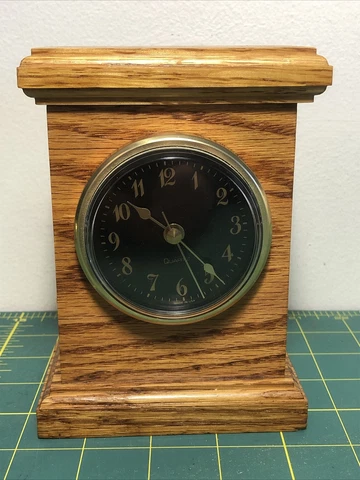 Vintage 1980’s Hand Made Oak Quartz Mantle Clock 5-3/4” Tall Made in USA Cover