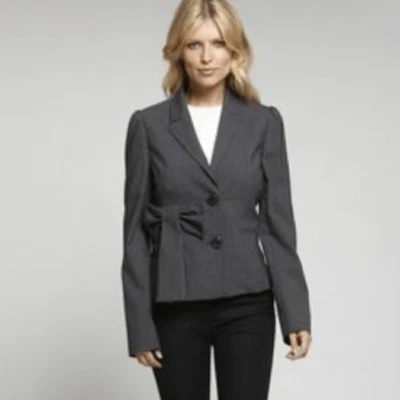 Blazer rojo Valentino talla 48 lazo cintura muesca cuello Foto 1 de 4