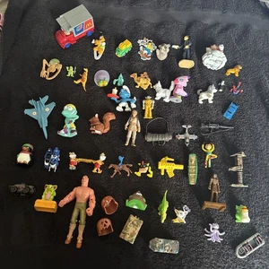 Toy Figures Various Sizes Job Lot Bundle Vintage Micro Machines Disney Etc - Picture 1 of 16