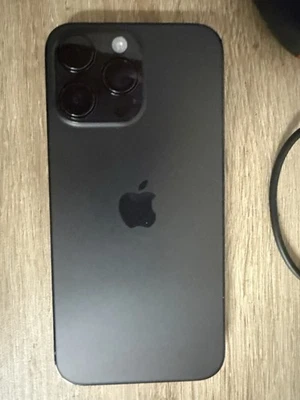Apple iPhone 14 Pro 128GB Space Schwarz ohne Simlock - Bild 1 von 3
