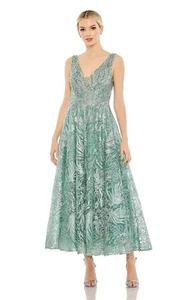 Mac Duggal Size 10 Green 20422 V-Neck Floral Embroidered Beaded ALine Dress Gown - Picture 1 of 13