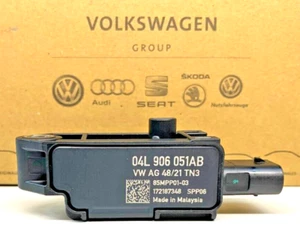 Origi. Abgasdrucksensor Differenzdruckgeber 04L906051AB VW AUDI SKODA SEAT Neu - Picture 1 of 6