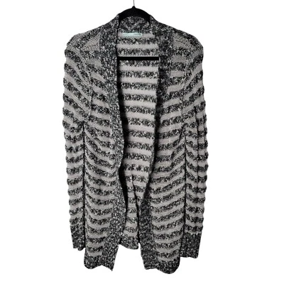 Cárdigan largo tejido manga larga a rayas negro gris talla XL Maurices para mujer Foto 1 de 4