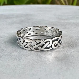 Handcrafted 925 Sterling Silver Celtic Knot Viking Infinity Design Endless Ring - Picture 1 of 5
