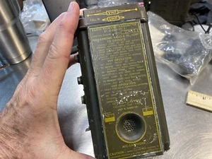 Survival Pilot Field Radio RT-159 Personal Locator Handset Walkie Talkie Vietnam - Picture 1 of 7