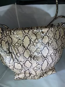 NWOT Gianni Bini Snakeprint ManMade Gold Studded Accent Python Shoulder bag Tote - Picture 1 of 5