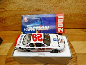 Action 1/24 Scale Kevin Harvick 29 Diecast 2001 Monte Carlo (NEU MIT BOX WEAR) - Bild 1 von 11
